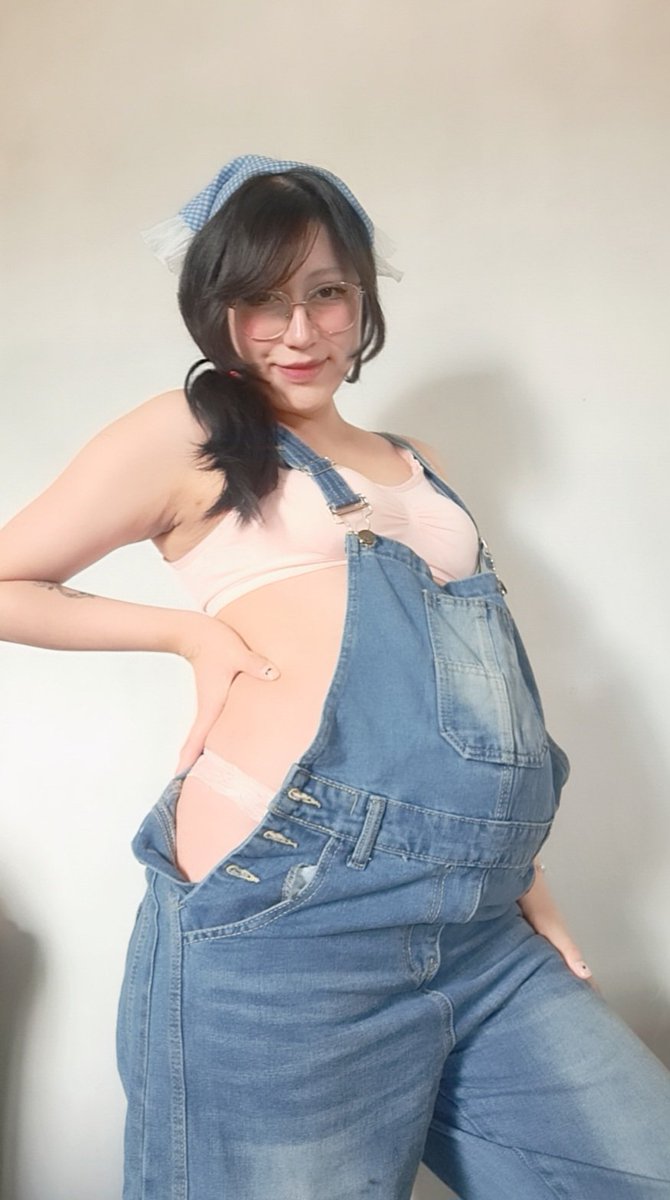 angel_sugg32691's tweet photo. I joined the "free bellies" team 🩷🤰🏻 https://t.co/YKKTAwSNlP