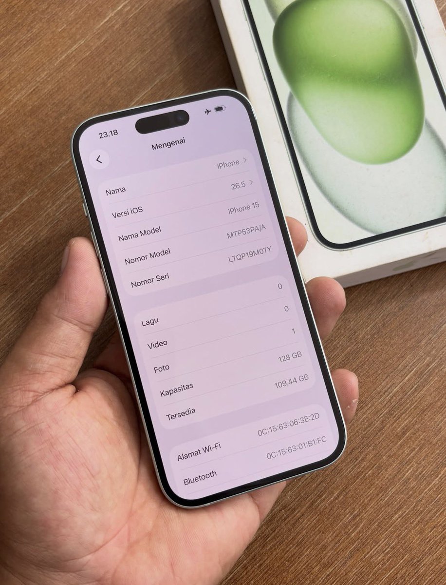 u4akco's tweet photo. Allo 
wts iphone 15 128 IBOX 
BH 90up% ORI 
Fullst no minus cek sepuasnya! 
cod langsung / bisa kirim 
5.9  jt aja Nepiss! 
Noted : DIJUAL BU CEPAT
BISA COD LANGSUNG KE RUMAH. 
PADA JAUH SEMUA

tag. wts wtb iphone 15 128 gb ibox #zonauangᅠ #zonajajan https://t.co/MGPA5ojT2I