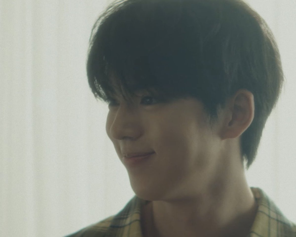 happp03's tweet photo. 갑자기 이게 모야 생각도 못함
금욜 언제 오냐ㅏ https://t.co/LyvDDjF667