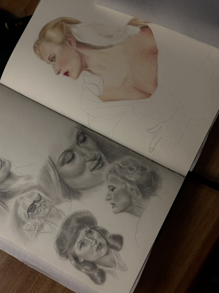 kalopsiamerakii's tweet photo. fav sketchbook pages  ⋆˙⟡ https://t.co/0LlrwX43yf