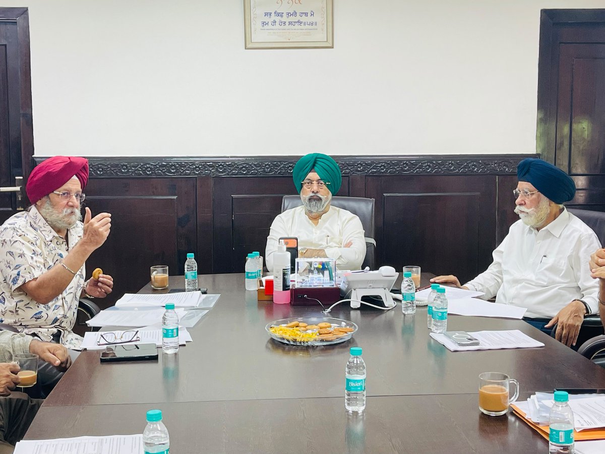 hskalka's tweet photo. Meaningful meeting with the respected officials of Vidya Vichari Trust to discuss strengthening education and improving opportunities for students across Guru Harkrishan Public Schools.

#GHPS #DSGMC #SikhEducation https://t.co/AfmMez0pbf