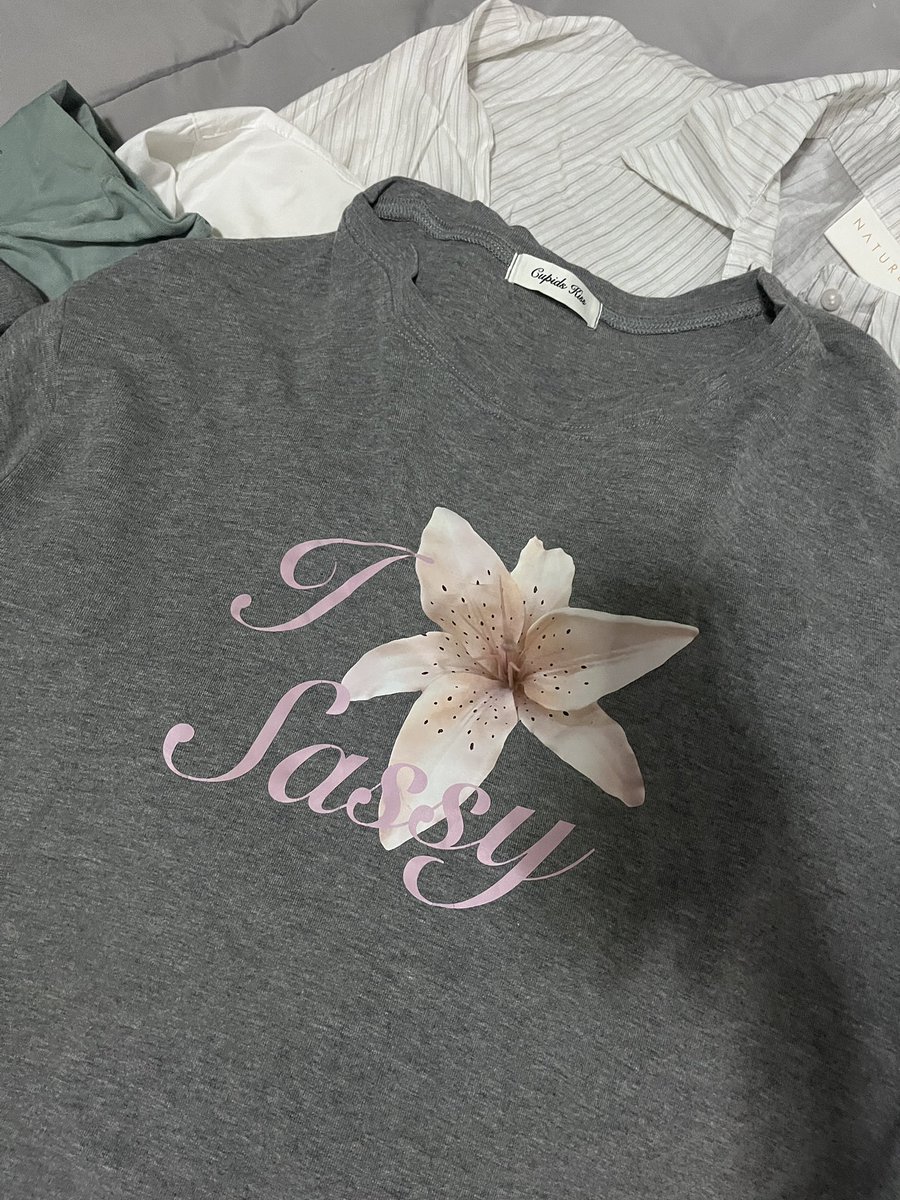 iiijuserty's tweet photo. ส่งต่อเสื้อผ้าค้าบ เริ่มต้น 10 บาท 🤭🤭
ลงวันนี้ ( 8/09 ) 21.00 นะคะ
ค้าบ ปักรีเค้าลดให้ 10 บาท 👌🏻👌🏻

#เสื้อผ้ามือสอง #ส่งต่อ #ส่งต่อเสื้อผ้า #ส่งต่อเสื้อผ้ามือสอง #ส่งต่อรองเท้า #ส่งต่อกระเป๋า #กระเป๋ามือสอง https://t.co/5QE1rozh2E
