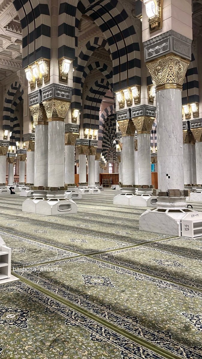 t_3r0's tweet photo. مدينة رسول الله ﷺ
في سُكناها من البركة
 ما يُستحقر دُونها كل رغَد ورَخاء
فيا هناءَة ساكنيها
 ويا سعادةَ قاطِنِيها
ويا بُشرى مُجاوريها وزائريها  🤎 https://t.co/Q2O66CooEX