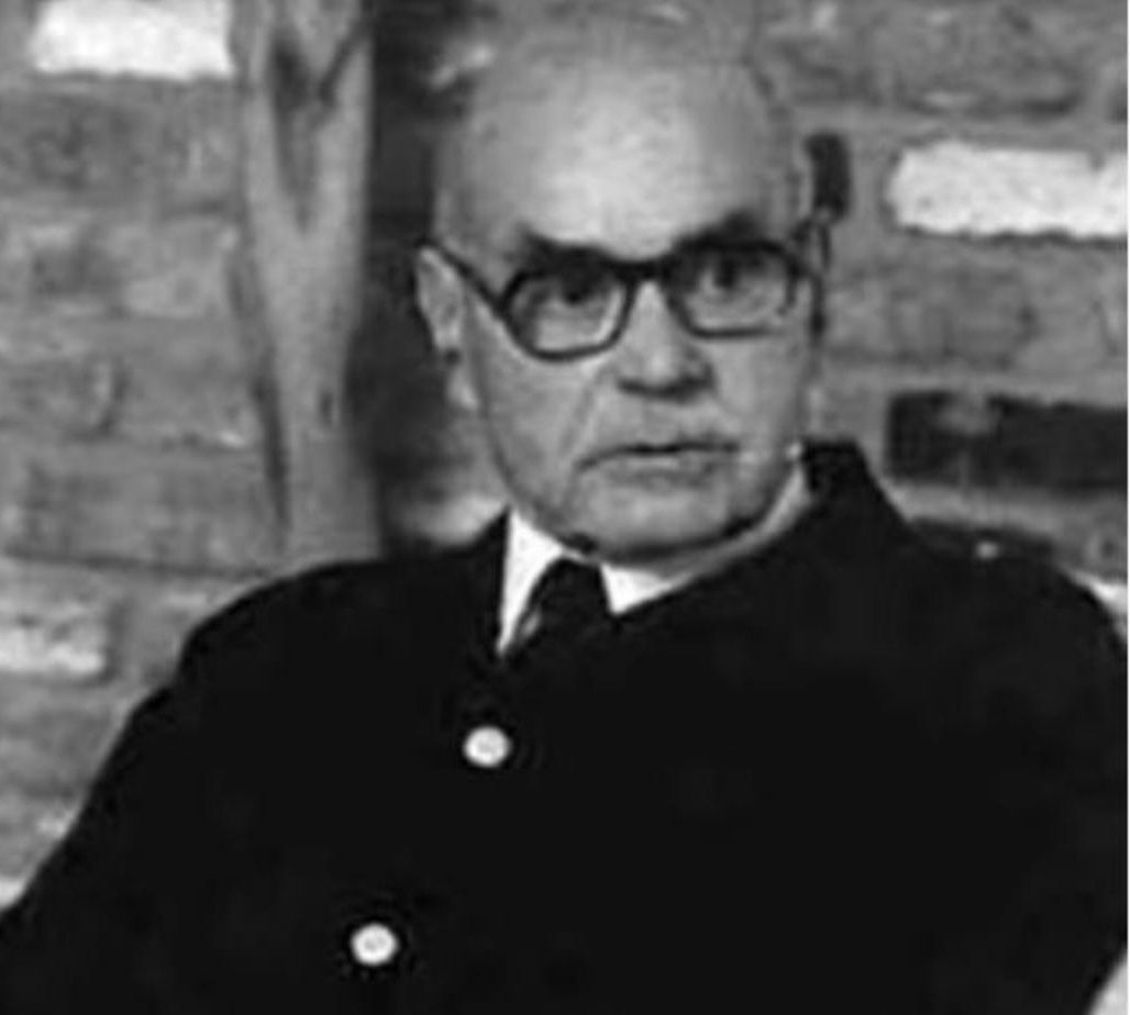IPAonline's tweet photo. Happy birthday to Wilfred Ruprecht Bion (8 September 1897, Mathura, India .

He wrotes: “The disturbance of the impulse of curiosity on
which all learning depends, and the denial of the mechanism by which it seeks expression, makes normal development impossible.” (p. 314) https://t.co/QXHQ6IYH53