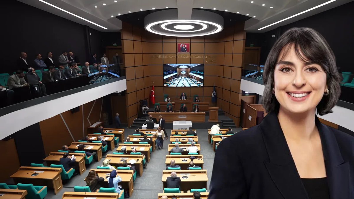 YineNelerOldu's tweet photo. 📌 #SONDAKİKA | 🗳️ CHP’den AKP’ye 1 gizli oy daha çıktı, seçim 4. tura kaldı.

♦️ Üsküdar Belediye Başkanvekilliği seçiminde 3. turda AKP’ye oy veren 1 CHP’liye bir yenisi daha eklendi.

♦️ Böylece 2 CHP’li, gizli oylamada AKP adayına oy verdi.

📊 AKP adayı 23 oyda kaldı. Seçimi 3. turda kazanabilmesi için 24 oya ulaşması gerekiyordu.

🗳️ Gerekli çoğunluk sağlanamadığı için seçim 4. tura kaldı.