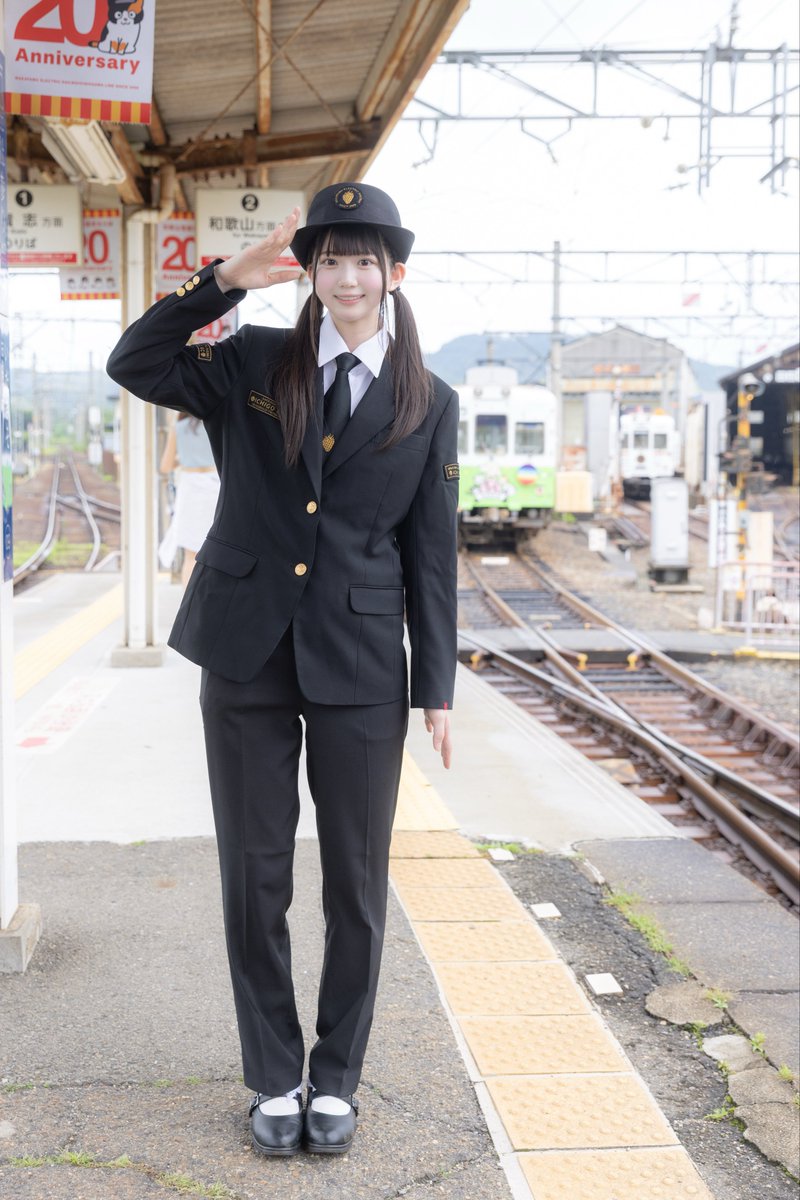 oishi_kokona's tweet photo. お気に入りの写真すぎる🚃♡ https://t.co/GFQU8pA7Lu