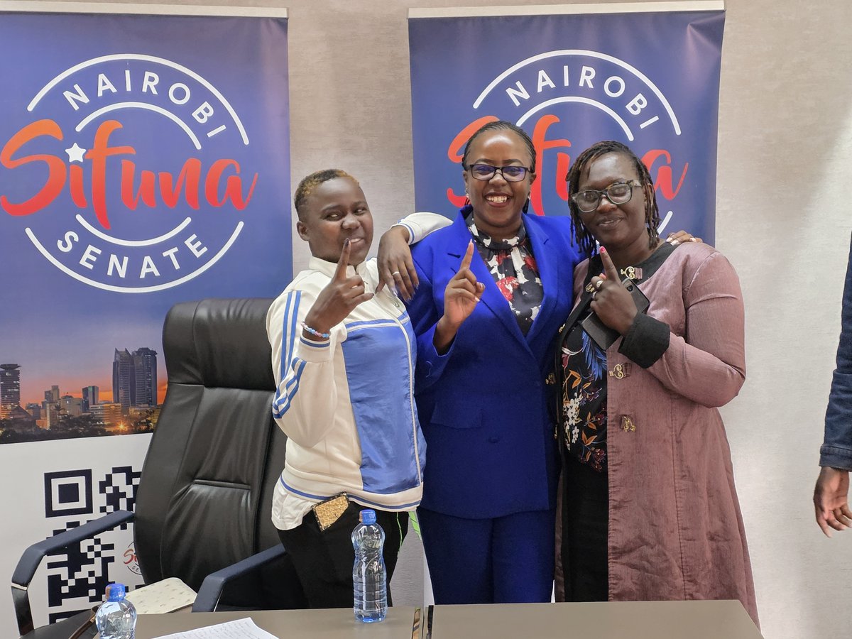 abbiezuena's tweet photo. Today with Bunge La Wananchi-Jacaranda as they visited H.E Edwin Sifuna today. 

This team continues to represent what we stand for as Linda Mwananchi- The resolve to change this nation and get this country back to the people. 

Tutapendana by hook or crook because we are one big family. 

Who do you recognise from these pictures?

#SisiNdioSifuna #LindaMwananchi