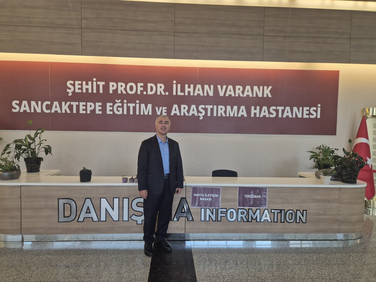 DrSDestek's tweet photo. YENİ UZMANIMIZ 
Buğün çok sevinçliyim. Kuruluşunda büyük emeğimizin olduğu Sancaktepe Şehit Prof Dr İlhan Varank Eğitim ve Araştırma Hastanesi Genel Cerrahi Kliniğinin ilk asistan hekimlerinden Dr Salim CİCİHAN, başarılı bir uzman doktorluk sınavı vererek OERATÖR DOKTOR oldu. https://t.co/w9l4tz7dez