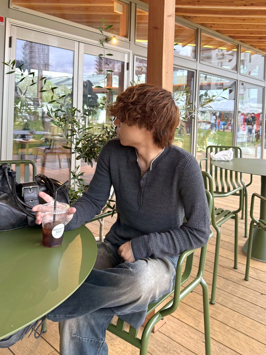 1e_e__'s tweet photo. UNIQLOで見つけた可愛いヘンリーネック🧶
ウィメンズやからXLにした https://t.co/SmRvTji9XZ