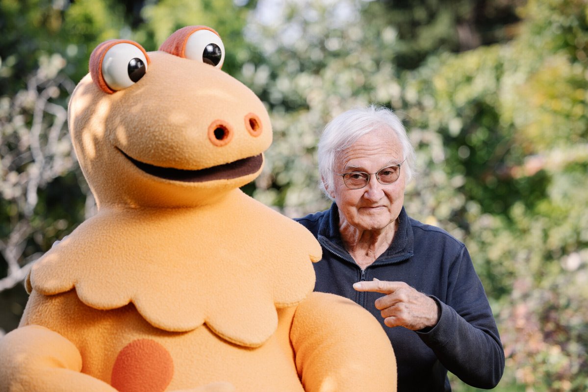 le_Parisien's tweet photo. ⚫ Le marionnettiste Yves Brunier, interprète de Casimir, est mort à l’âge de 83 ans
➡️ https://t.co/R5PtbU06qT https://t.co/zLpQtepj8W
