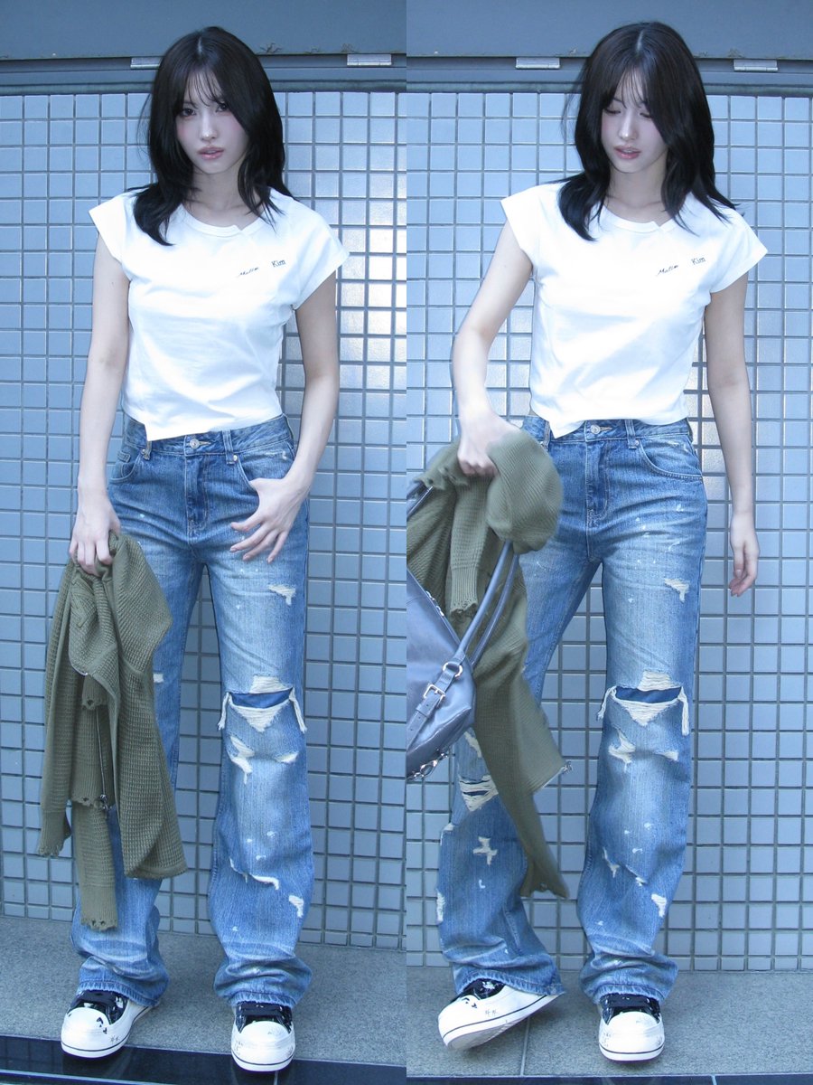 godmitzu's tweet photo. MOMO IS SO FINE https://t.co/AyO5uXdZDf