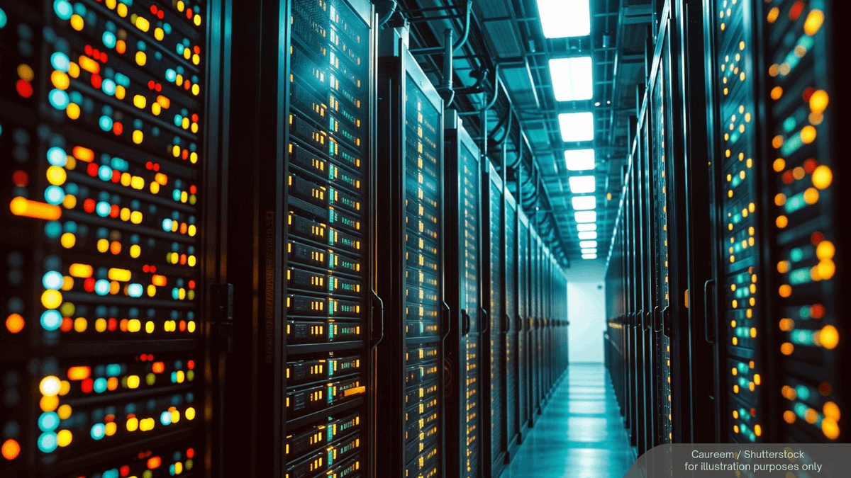 NewsBFM's tweet photo. Data centres now account for nearly a tenth of Malaysia's total electricity consumption, with demand expected to rise further as more facilities begin operating in November.

Warmer weather has also increased electricity consumption, as data-centre cooling systems require more power, the Energy Commission said.

🧵1