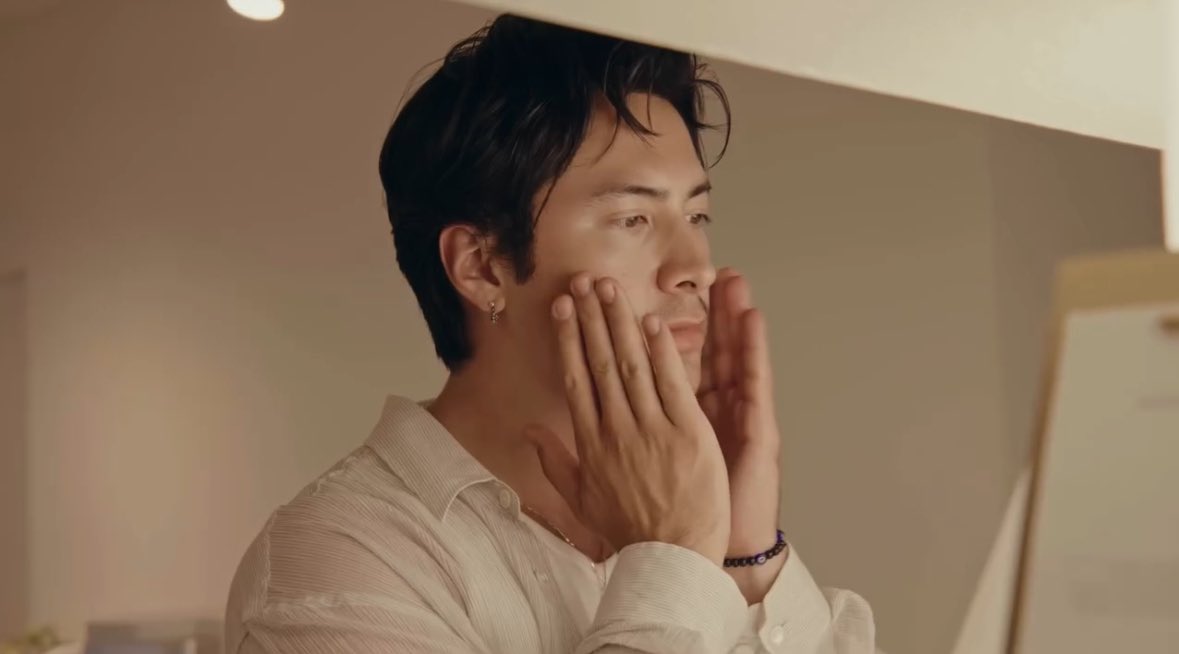hudsonwonline's tweet photo. Hudson Williams, SKIN1004’s first-ever Global Ambassador ✨ https://t.co/FlBSGC0Bwv