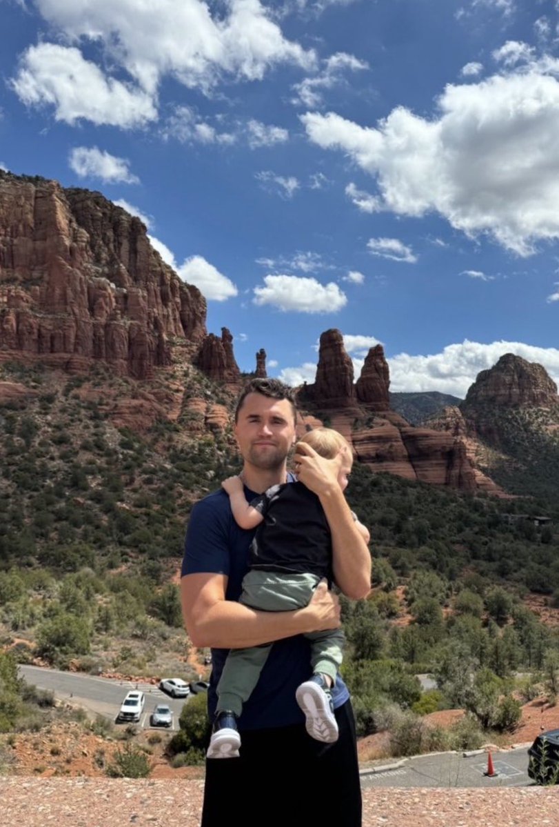 BestbarronTm's tweet photo. Last Labor Day Charlie Kirk posted this beautiful photo saying “God, family, country. In that order”

WE MISS YOU CHARLIE ❤️ https://t.co/A7kYkR9mNP