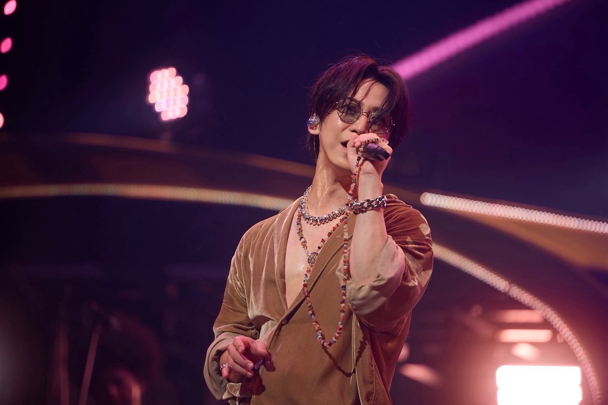 K_KAMEofficial's tweet photo. ／ 📢 KAZUYA KAMENASHI LIVE TOUR 2026 -FROM HERE-ツアーファイナル 生配信決定✨ ＼

ツアーファイナルをリアルタイムでお届けします！

さらに、LIVE中映像 「ライブとアイツと亀梨と」も 全公演分ご覧いただけます🎥✨

ツアーの集大成を、ぜひ一緒にお楽しみください！

🔗 詳細はこちら
https://t.co/ijRyqQwUS2

亀梨スタッフ🐢