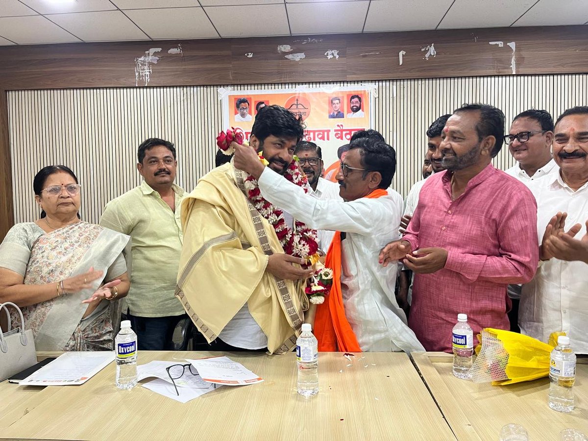 GurujiPande's tweet photo. शिवसेना विभागीय नेते,  आमदार, मा. श्री.  बच्चूभाऊ कडू यांचे नेतृत्वाखाली अकोला जिल्ह्यातील विधानसभा निहाय आढावा बैठका संपन्न https://t.co/VFr6eXo0oD