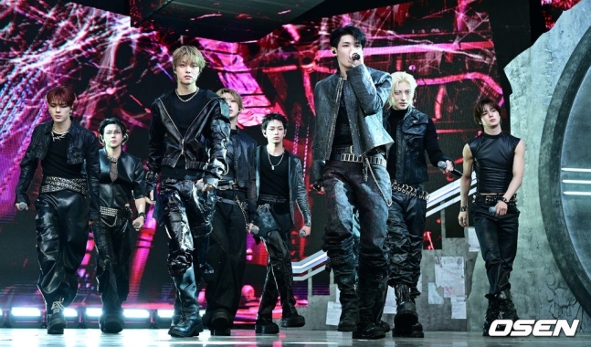 Kstyle_news's tweet photo. 【PHOTO】＆TEAM、2ndミニアルバム「Mark on Me」発売記念ショーケースを開催 https://t.co/5BXtdqcca0
