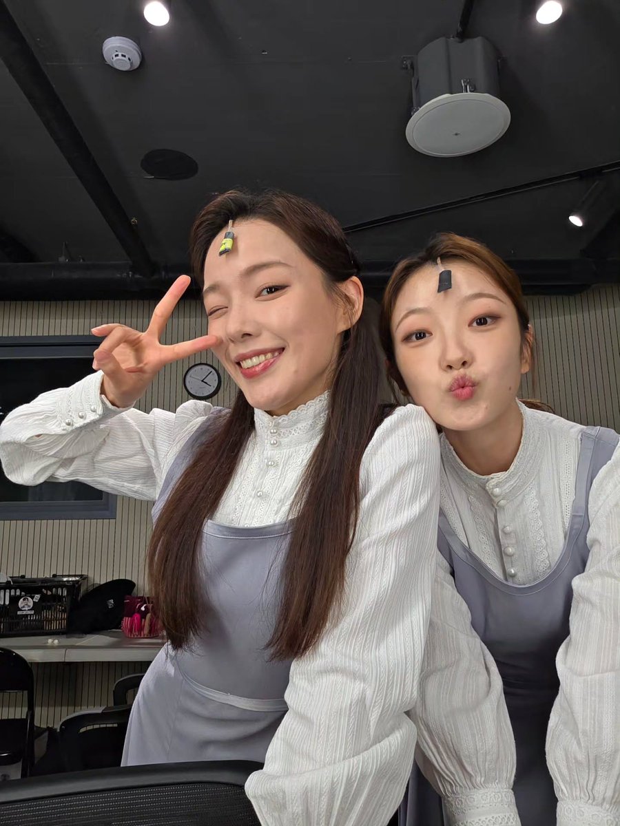 leestarlight12's tweet photo. https://t.co/QdyZJqiyHI