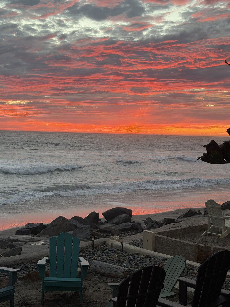 robbrowncoastal's tweet photo. @JoshInEncinitas https://t.co/pvNhfqxtys