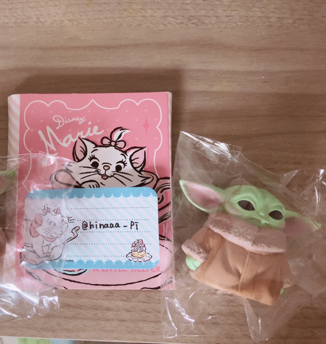 hinaaa_pi's tweet photo. @bebebeaaaaa2023 初めまして検索から失礼致します。

ノーマル⇔マカロン（郵送交換）
+緑の四角枠のグローグー（譲渡）
郵送交換と譲渡は可能でしょうか？
ご検討を宜しくお願い致します。 https://t.co/YIueLlzdtz
