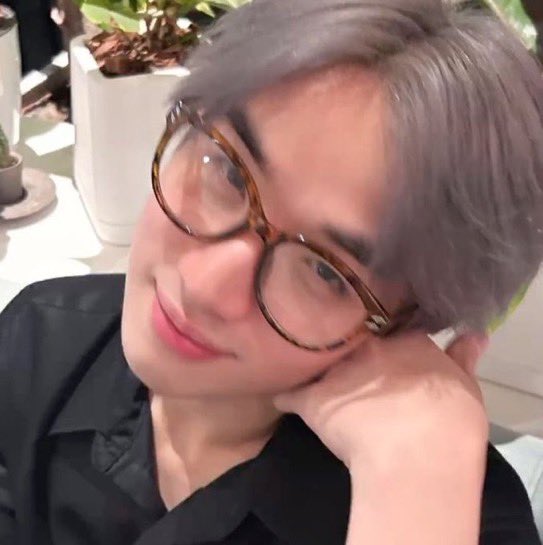 DiyuBiyu's tweet photo. Imma start a rumour `⎚⩊⎚´ -✧ https://t.co/FvtrjupQV5