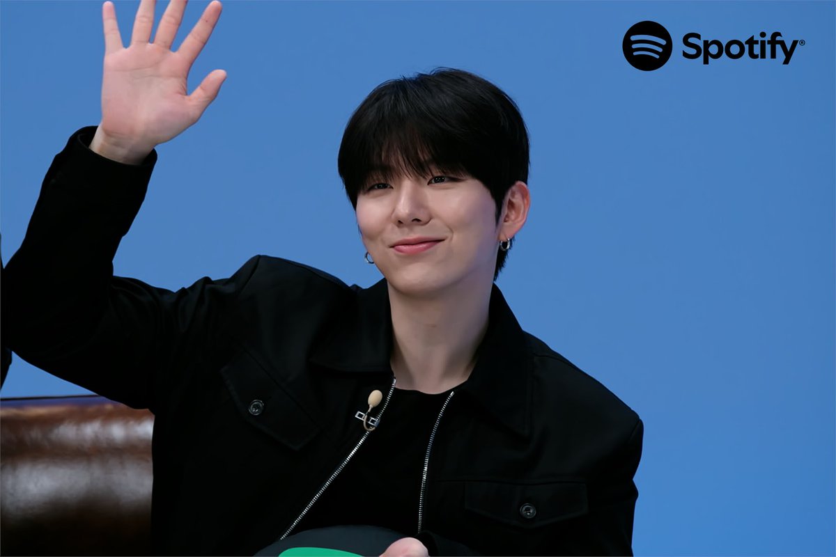SpotifyKpop's tweet photo. count on MONSTA X to make our studios come alive with their magic 🪄

don’t forget to watch @OfficialMONSTAX on our YouTube channel and K-Pop ON! Video Podcast!

📽️ https://t.co/8JwVSgvOSf 
📽️ https://t.co/t3qdPabMxc https://t.co/f2LhFqknpK