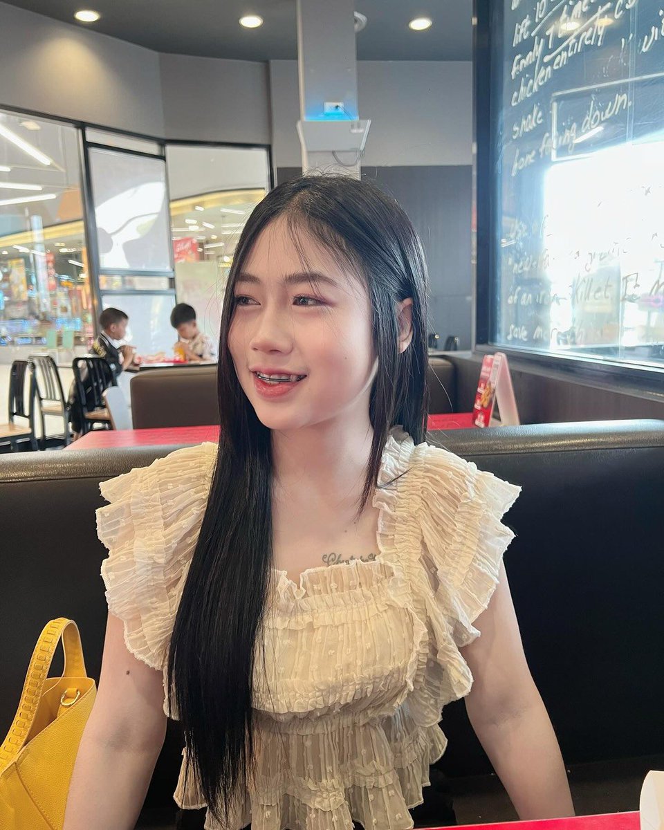 GenesisRin1v's tweet photo. 🧬🌸 มาดูชีวะเรื่องระบบต่อมไร้ท่อกันค่ะ
โจทย์: ฮอร์โมนใดช่วยควบคุมระดับน้ำตาลในเลือดให้ลดลง?
ฮอร์โมนนี้ช่วยให้เซลล์นำกลูโคสไปใช้มากขึ้น
เฉลย: อินซูลิน 🩷🔬

ID:  ploy19z

#รับงานนครปฐม #รับงานศาลายา
#นครปฐม https://t.co/GeZVuV4DFr