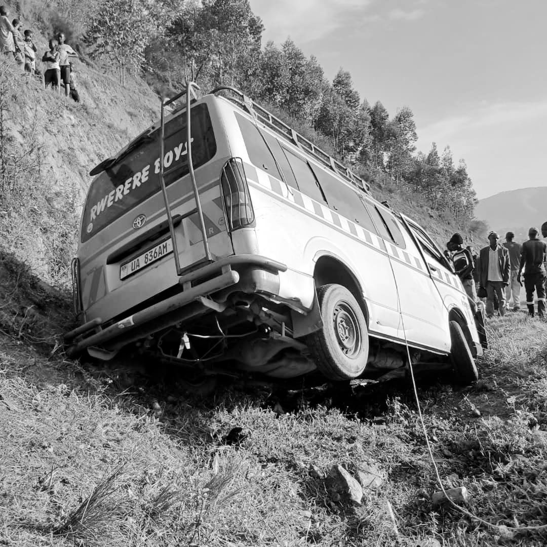 jkmuhwezi's tweet photo. I extend my heartfelt condolences to the families of Mr. Absolom Ategyeka, Mr. Eric Mukuru, Mr. Ndyaguma Ivan, Mr. Turyahikayo Justus, and Mr. Julius Gooma of Rwerere T/C, all of whom tragically lost their lives in a devastating road accident.
May God grant them eternal peace. https://t.co/QlNKQ08T4u