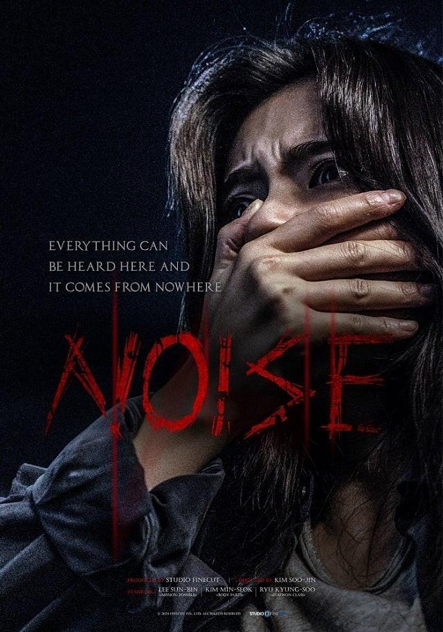 enbocacinefago's tweet photo. ¿Buscando qué ver en Prime Video? Os recomiendo 8 PELÍCULAS de TERROR con distintas temáticas. Sigue el HILO ⬇️

NOISE (2024): Ju-young, una mujer con discapacidad auditiva, busca desesperadamente a su hermana menor, quien desapareció misteriosamente en su  nuevo apartamento. Al investigar, se enfrenta a la hostilidad de sus vecinos y a ruidos aterradores en las paredes.