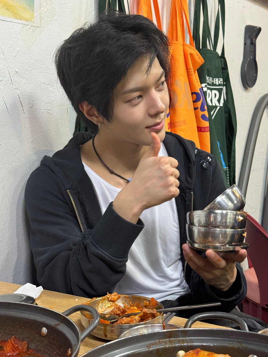 jeongtoo9's tweet photo. 내픽 전이정 사진들: 진짜 바보같고 바보같은거 https://t.co/vle21Kgvcd