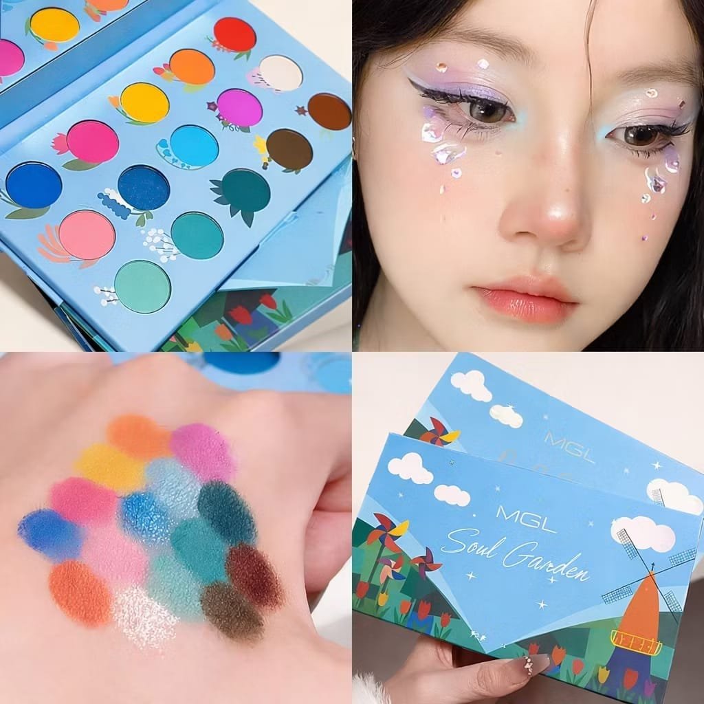 lisatyic_'s tweet photo. Gak nyangka banget eyeshadow segini murah warnanya se-nampol ini 😭

MGL Soul Garden 15 warna ini pigmentnya gak kaleng-kaleng wooy.

Swipe sekali aja langsung keluar.
Ada matte ada shimmer ada glitter. Buat makeup colorful, fairy, sampe bold semua masuk

Packagingnya juga secantik buku dongeng. Fix wajib punya sih ini 😭