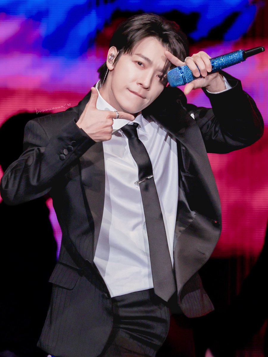 buuuuuuuu_hae's tweet photo. 260906 2026 DONGHAE 1ST SOLO ENCORE CONCERT [ALIVE] in SEOUL 3일차 

고화질 널 땡겨보는 중✨

#동해 #DONGHAE 
#슈퍼주니어DnE #SuperJuniorDnE 
#ALIVE https://t.co/LbTuut57Nj