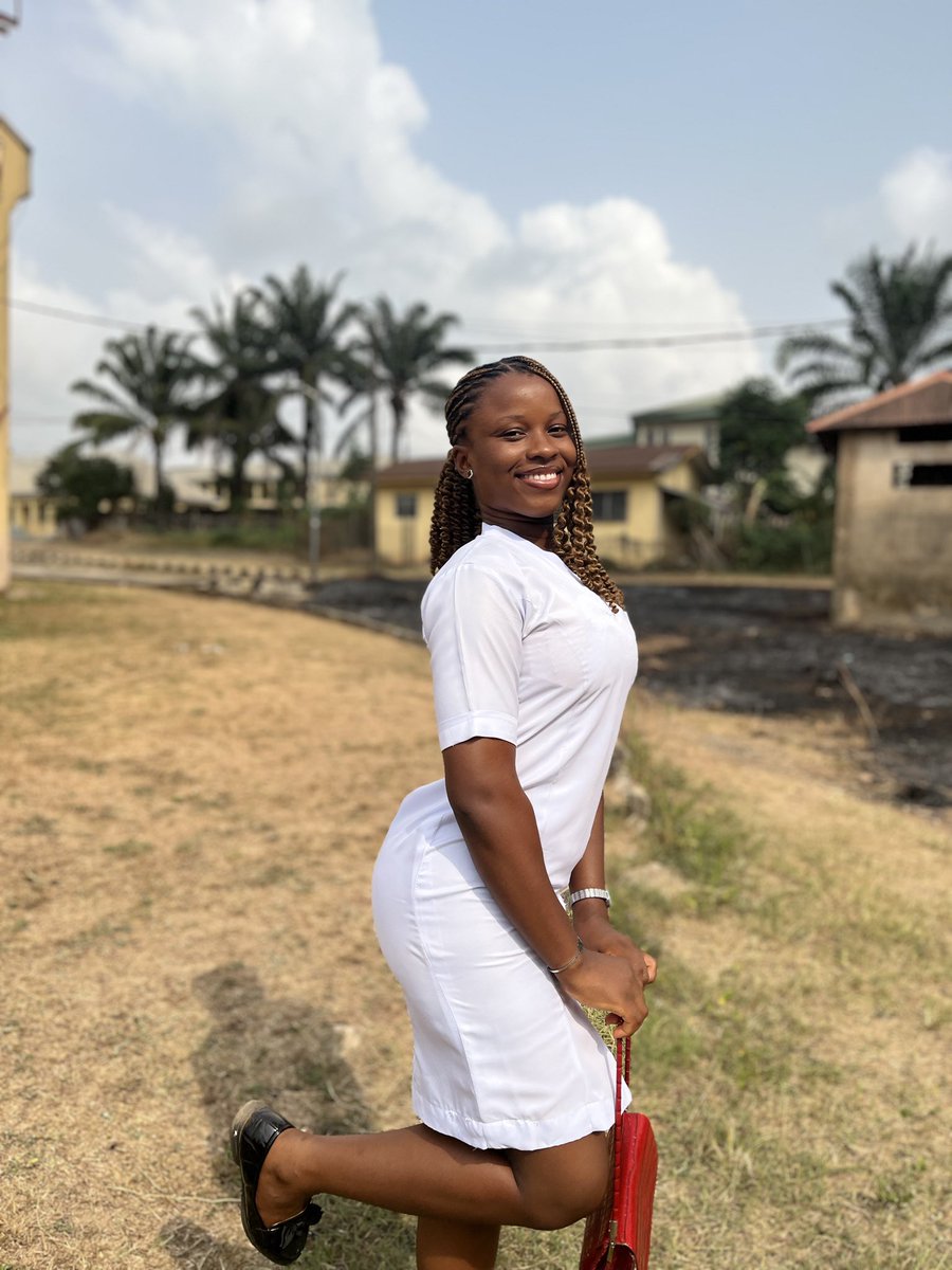 Dimma_soflex's tweet photo. World Physiotherapy Day🎉🎉
It’s not by coincidence that I’m in this department and I’ll make the best of it!!!
Last celebration as a Student Physiotherapist!!! From next year, y’all must attach that degree to my name 🤭🤭
#worldphysiotherapyday https://t.co/8mzeTyetGu