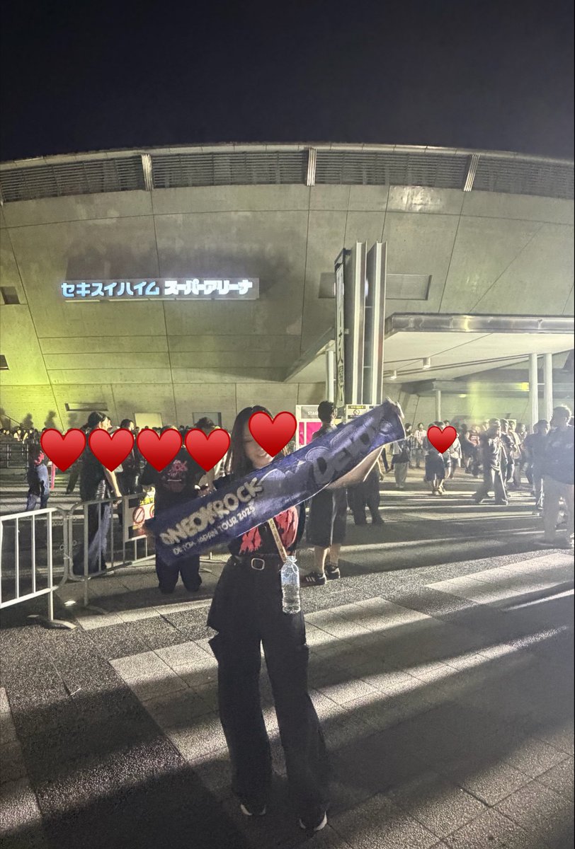 Mii__moon_'s tweet photo. ワンオク宮城、アリーナスタンディングものすごく楽しかった！ https://t.co/YGWH1AspKo