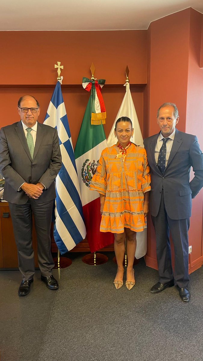 EmbaMexGre's tweet photo. Sostuvimos encuentro de trabajo con Asociación Empresarial Helénico-Mexicana, Nadya Delgado, para coordinar esfuerzos y avanzar en objetivo promover intercambios comerciales y negocios México-Grecia, en marco del Acuerdo Global Modernizado México-Unión Europea. https://t.co/aDqHZfaOc6
