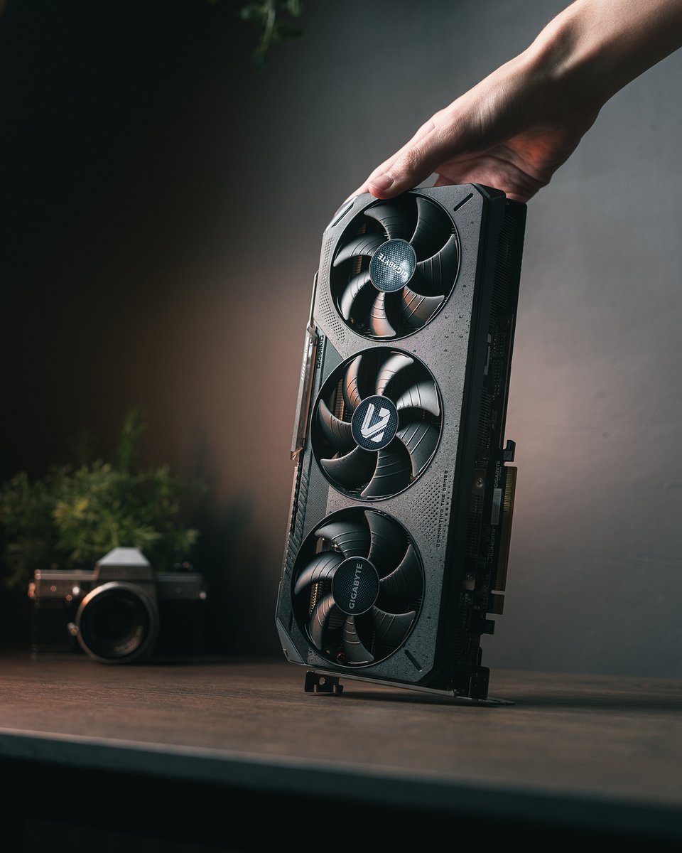 GIGABYTE_DE's tweet photo. GIGABYTE AORUS INFINITY AERO ELITE GiMATE AI TOP GAMING POWER 😎

GIGABYTE Radeon RX 9070 GRE GAMING OC 12G 💻

Dank an 💘🛠📸🎥💻Cr: @ proyamyampc @ aorus_uk @ aorus.nordic

#GIGABYTE #AORUS #custompc #pcgaming #setupwars #gaminglife #AORUSINFINITY https://t.co/XIwJqggr8I