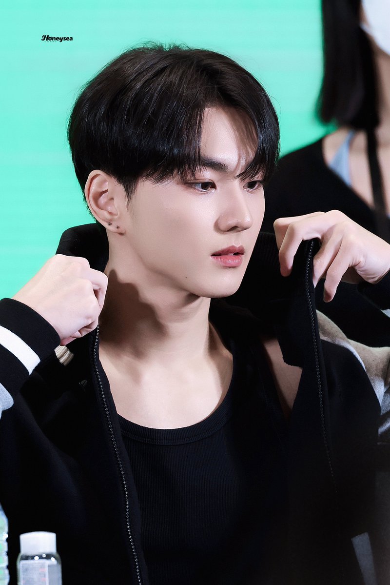 HoneyseaJW's tweet photo. 🖤

#정원 #JUNGWON
#엔하이픈 #ENHYPEN #ジョンウォン https://t.co/YR6X9SVzRj
