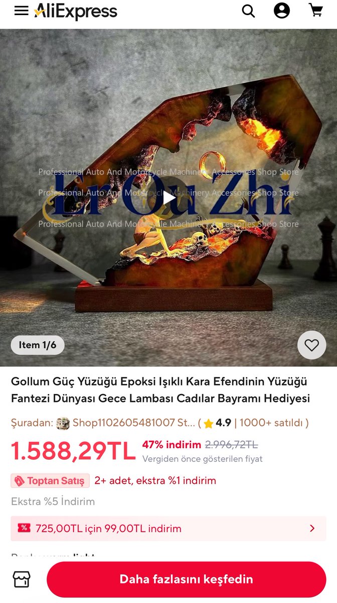 alpkilincx's tweet photo. İnstagram’da birçoğunuzun keşfetine düşen bu paylaştığım videoyu hatırlarsınız…Sözde bir kadın evin garajını atölyeye çevirmiş, orada sanat icra ederek insanların sevdiği film karakterlerini gece lambasına dönüştürüyor.

Ama işin gerçeği şu ki ortada ne böyle bir kadın var ne de bir sanat. Bu içerik, insanları dolandırmak ve kandırmak için yapay zekayla hazırlanmış son derece gerçekçi bir AI videosudur.

Bu dolandırıcı arkadaşlar, AliExpress’ten 1.500 TL’ye aldıkları seri üretim ürünleri sanki kendileri el emeğiyle yapıyormuş gibi AI videoları hazırlayarak bu sayede günde en az 80-100 sipariş alıyorlar.

Asıl kurnazlık ise fiyatta…Normalde 1.500 TL olan ürünü önce "orijinal el yapımı" diyerek 7.000 TL’ye listeliyor, ardından "gün içi özel indirim" yalanıyla 5.000 TL’ye düşürüyorlar.
Son zamanlarda gördüğüm en korkunç dolandırıcılık yöntemlerinden biri. 

İlk gördüğümde ben bile gerçek sanıp inanmıştım. Lütfen bu tarz yapay zeka tuzaklarına düşmeyin. Dolandırılmayın.