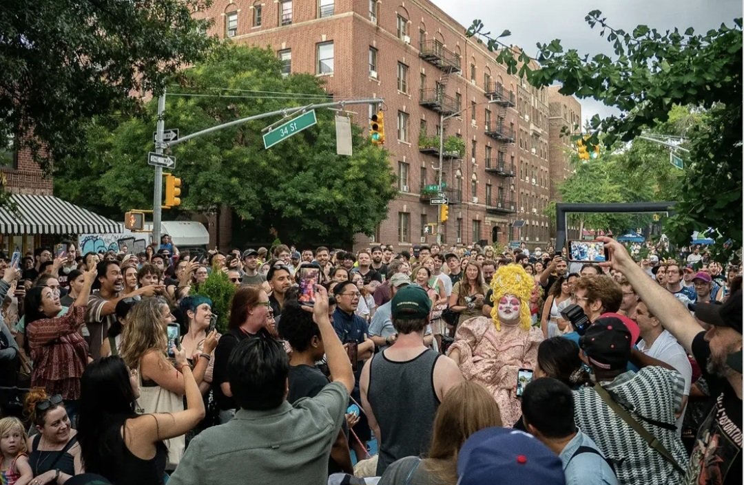 theboydiva's tweet photo. #TheBoyDiva #DragWrestling 
Astoria Queens NY https://t.co/Myo8LV3OPM