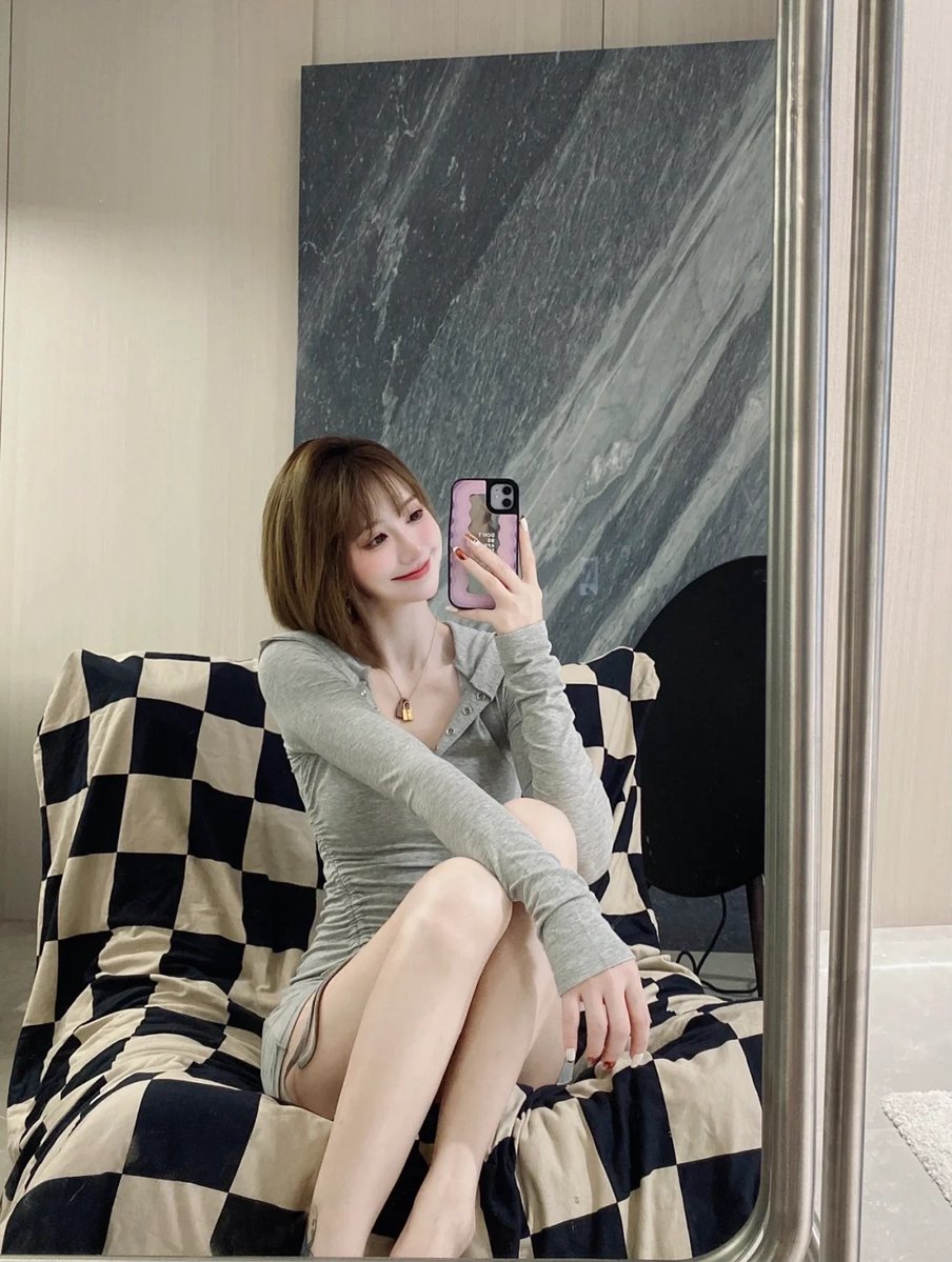 egunerokoak's tweet photo. 徐汇区
老师016
订课截图联系客服：@RODRIGO56886504
（订100抵课费，白嫖勿扰）

#上海
"心微动，情已深，四季春秋,沧山迭水,都不及你婚然一笑。
"与你相遇,是此生最美
的风景,我的一生借你一程,这一程便是余生。
”
"一想到能和你共度余生,
我就对余生充满期待。
” https://t.co/eIUGIUILbs
