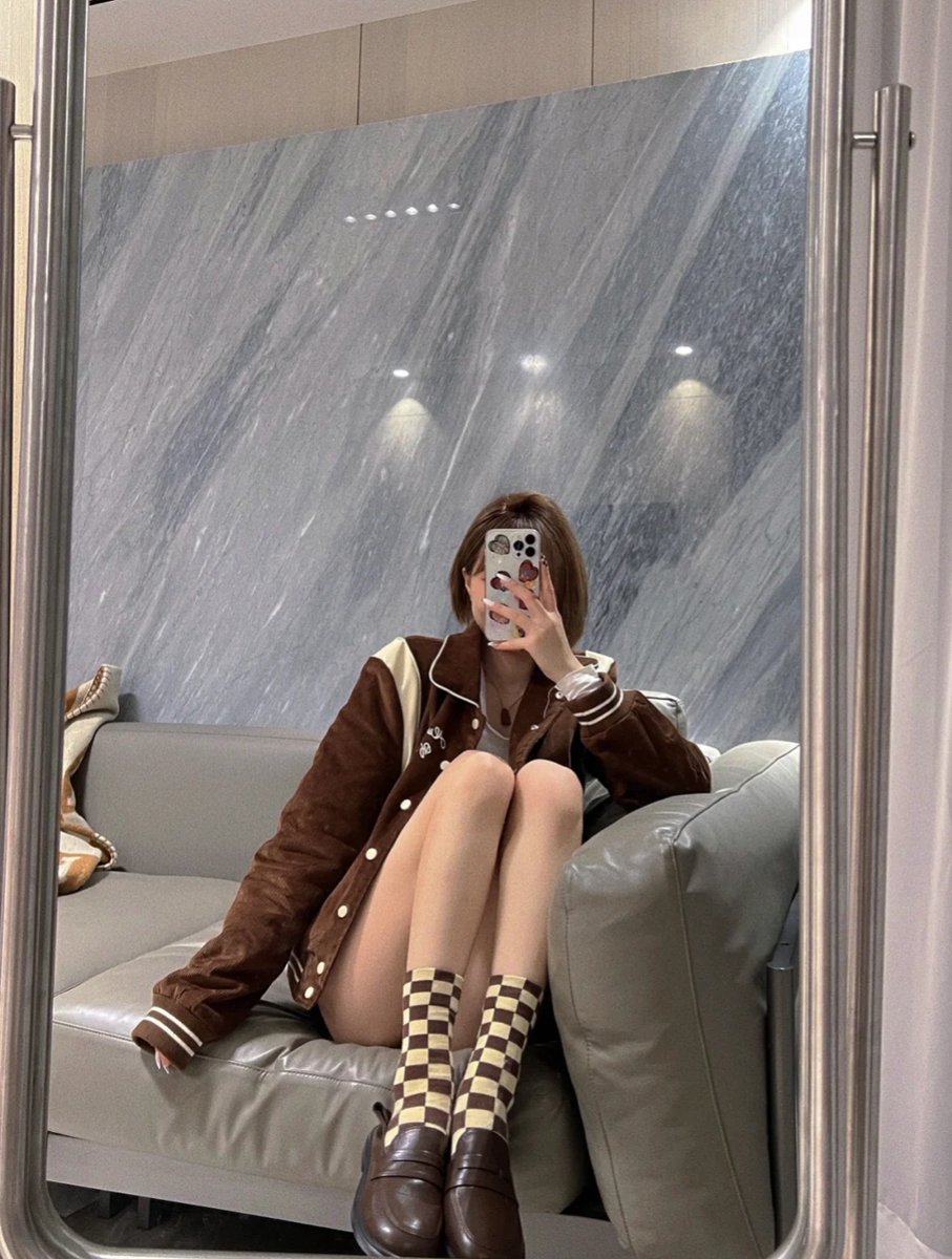 egunerokoak's tweet photo. 徐汇区
老师016
订课截图联系客服：@RODRIGO56886504
（订100抵课费，白嫖勿扰）

#上海
"心微动，情已深，四季春秋,沧山迭水,都不及你婚然一笑。
"与你相遇,是此生最美
的风景,我的一生借你一程,这一程便是余生。
”
"一想到能和你共度余生,
我就对余生充满期待。
” https://t.co/eIUGIUILbs