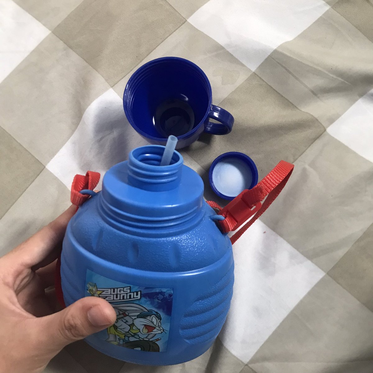 jwblnjid's tweet photo. ada kah yg mau tumbler botol minum anak gini bisa 🍊+gratong https://t.co/FB7HwyQ0vV