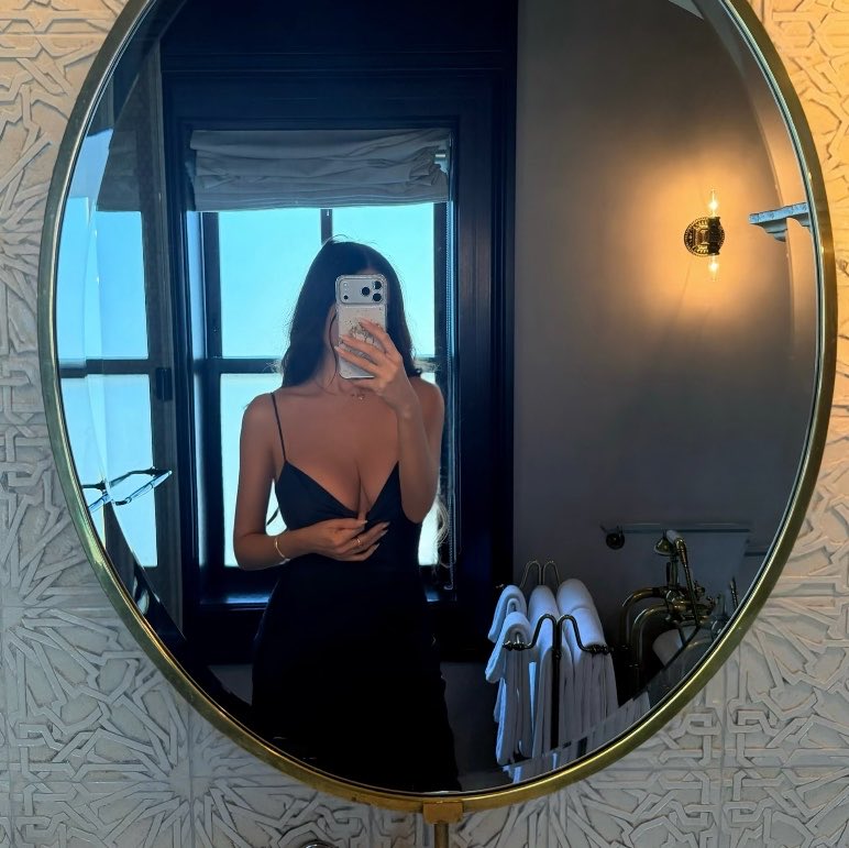Azraaaaank's tweet photo. Tünaydnnnnnn 🌸 https://t.co/NBymrsFp9x