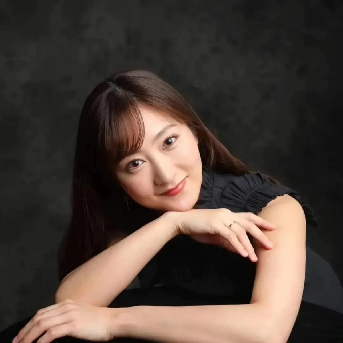 CLASSICBARMYWAY's tweet photo. クラシック生演奏の店
Classic Live Bar MYWAY
本日の演奏者
ピアノソロ
今井彩香さん
よろしくお願いいたします❤https://t.co/6XuE5yABn5 https://t.co/PXBks56f4Q