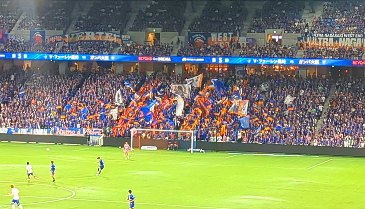 vv_trip2's tweet photo. 10月の関東アウェー戦、
今週末からチケット発売です！

⚽️鹿島戦
9/11（金）10:00
https://t.co/NLZPVOxHw2

⚽️浦和戦
9/12（土）10:00
https://t.co/P8IhmylTzK

⚽️ジェフ戦
9/14（月）12:00
https://t.co/IyIuHbmugH

ピースタの熱狂を関東でも！
#vvaren https://t.co/I9ZmcQozaV