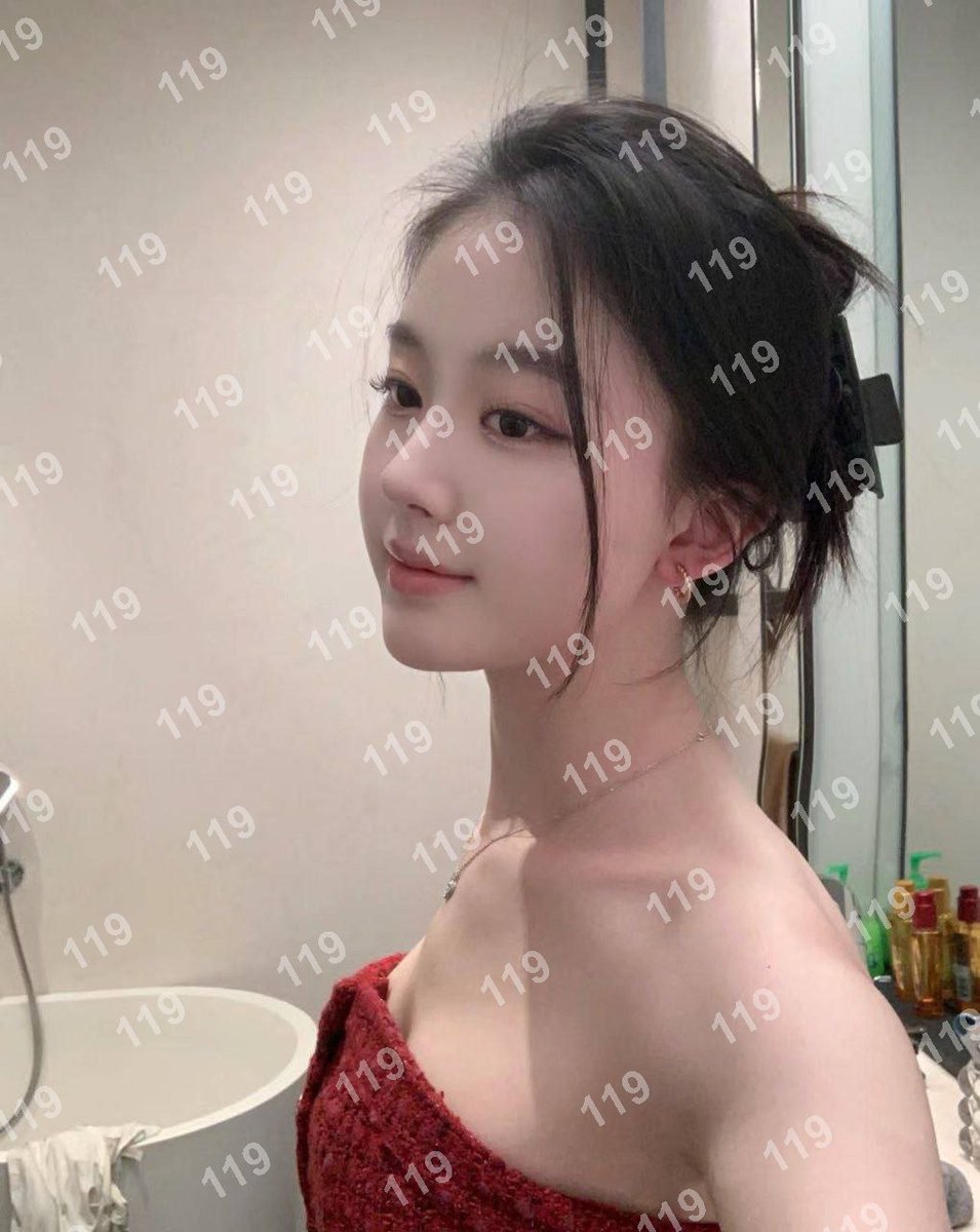 chacho25788's tweet photo. 泸水市

#怒江

#云南

💋恋爱通道💞：@donut2553（注意！失联看主页第一条帖子，选好妹子转发或者截图页面咨询客服）

“以后还���机会的”，这句话让我们做了多少遗憾终生的事。 https://t.co/n0tA7ukitP
