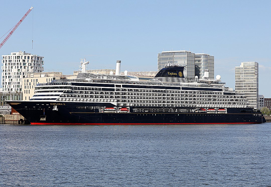 unimedien's tweet photo. #Maidencall of #EXPLORAIII from #ExploraJOURNEYS (@ExploraJourneys) in #Hamburg and #Germany yesterday. #oceanstateofmind #explora #explora3 #exploraI #explora1 #exploraII #explora2 #msc #msccruises #cruise #cruises #ship #vessel #sea #ocean #travel #holiday #vacation #sailing https://t.co/HlDGQbGRrD
