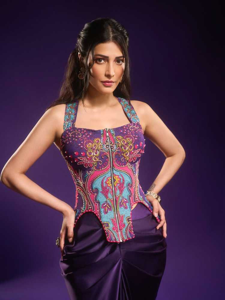 ursniresh's tweet photo. Shruti Hassan for the Super Singer Juniors Season 11
#Shruti #ShrutiHaasan @shrutihaasan https://t.co/RyUpyv7YG4