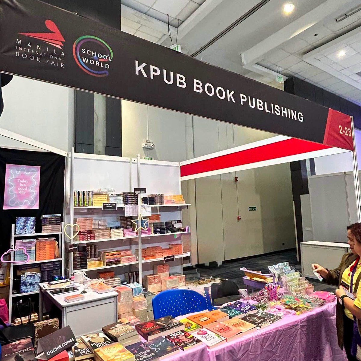 kpubph's tweet photo. D-1 to #MIBF2026! A little throwback to our previous MIBFs since 2022 ✨

Visit our booth from September 9 to 13, 10:00 AM to 8:00 PM, Booth 2-139 (SMX Convention Center, 2nd floor, Function Room 2, Aisle 2I)

See you! 💜🩷

#KPubPHatMIBF #MIBF2026 #GetLit #ReadingInANewLight https://t.co/CuMk6vlqkY