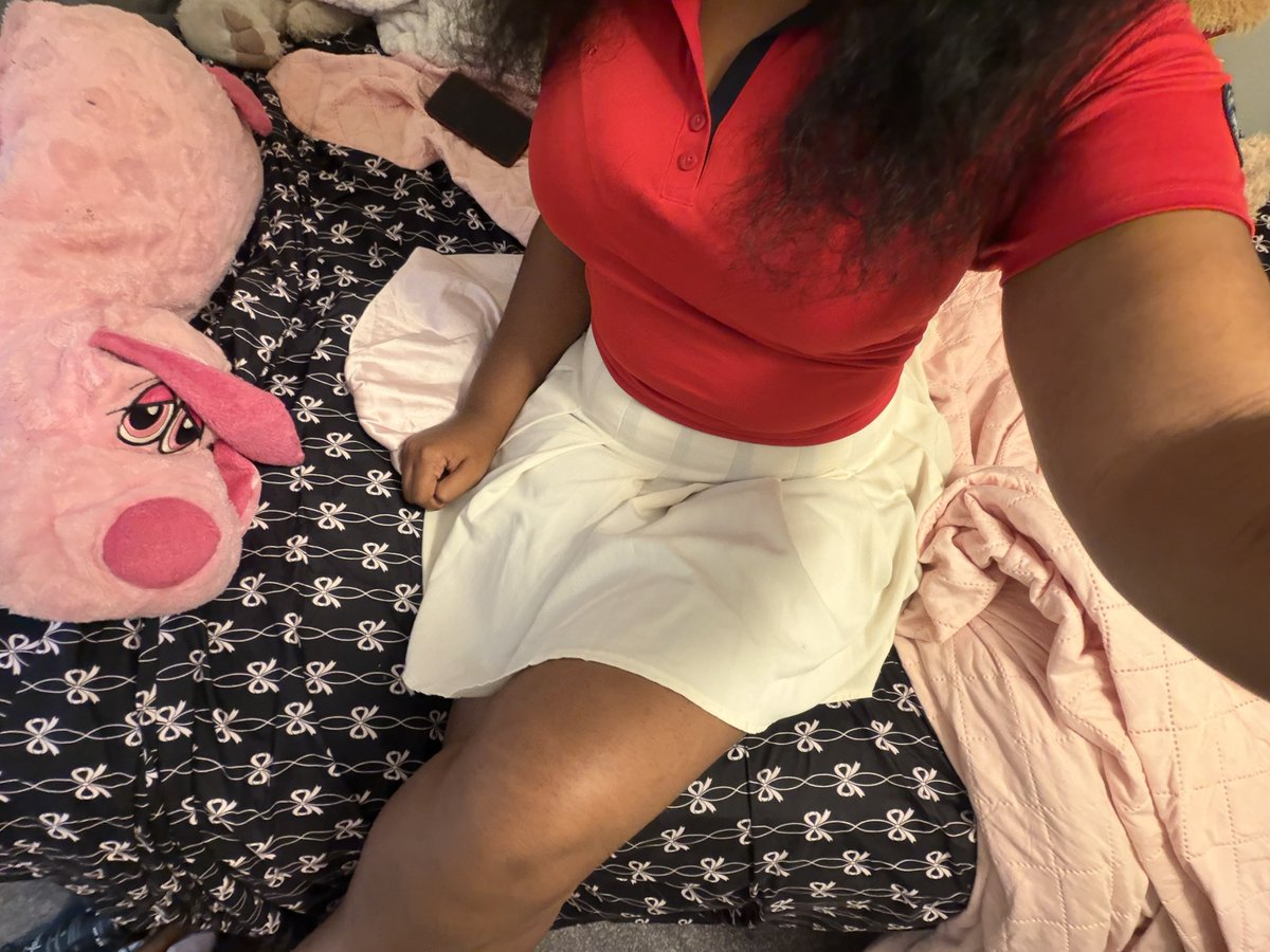 juiniapie's tweet photo. wearing my suspiciously short skirt so he can suspiciously slide his hand under my skirt and suspiciously find out im not wearing any underwear and suspiciously rubbing me out infront of our friends 👀👀👀👀 https://t.co/wJOWTxaA0J